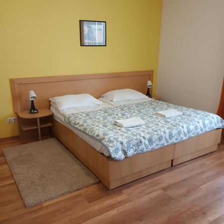 Viola Wellness Apartman Apartment ซาลาคาโรส ภายนอก รูปภาพ